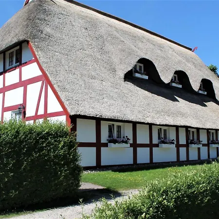 Mit Terrasse In Kluetz