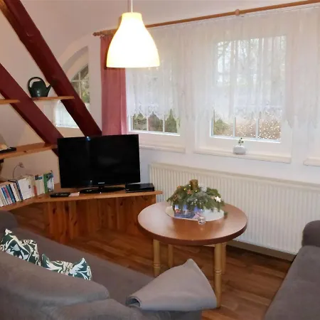 With Terrace In Kluetz Apartment Wohlenberg