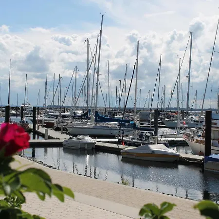 Mit Terrasse In Kluetz Lejlighed *